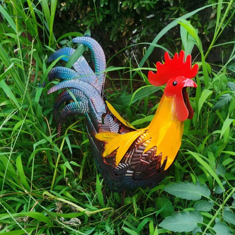 פסל מתכת של תרנגול לגינה ולבית