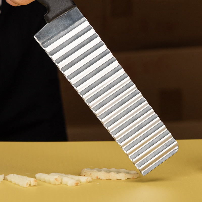 סכין מקצועית לחיתוך צ’יפס וירקות מסולסל בקלות