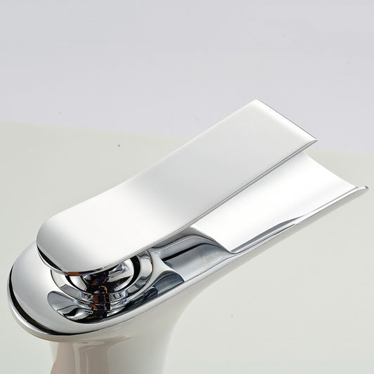 Faucet in a variety of modern, high-quality colors