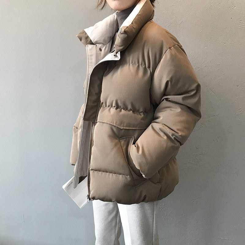 Un manteau de qualité pour femme dans une variété de tailles et de couleurs