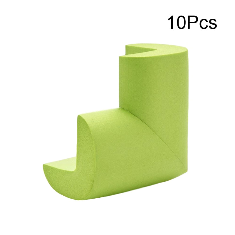 10 ספוגים דביקים לפינות בבית להגנה על ילדים