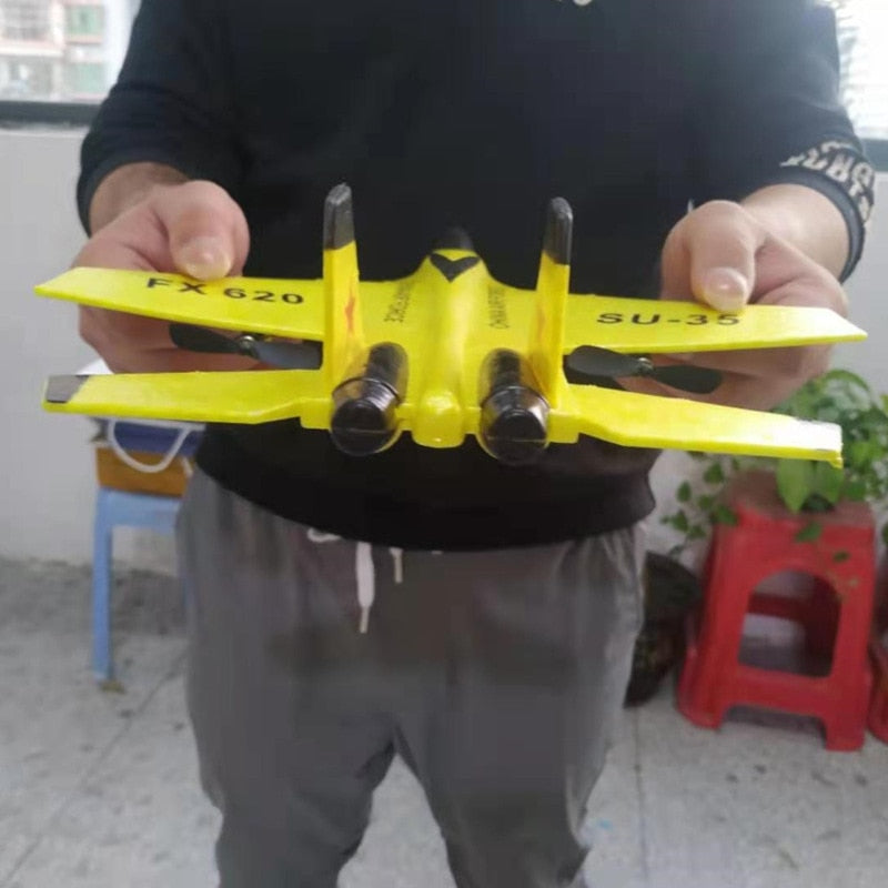 מטוס צעצוע נטען עם שלט